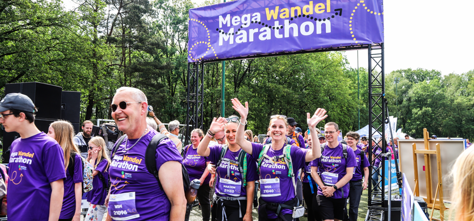 "Mega Wandel Marathon start"