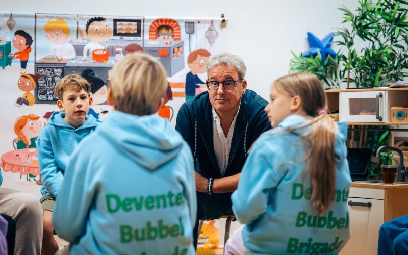 De Bubbel Bridage krijgt tips van Tako Rietveld