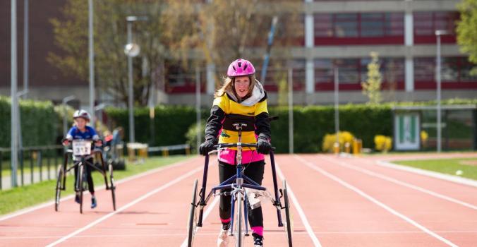 Kom in Actie - Hannah op een racerunner