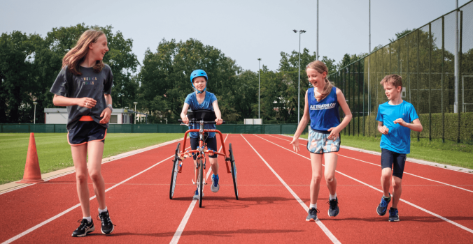 Samen op de atletiekbaan
