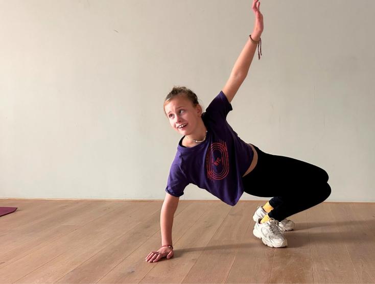 Pleun aan het dansen