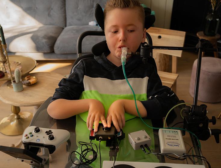 Juda aan het gamen